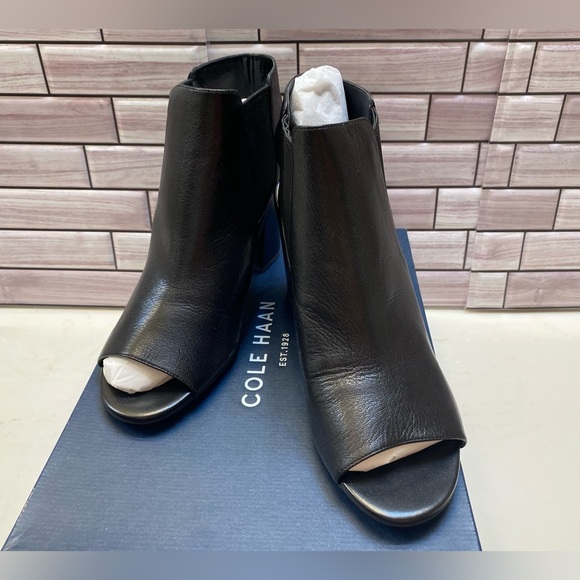 Cole Haan 👠 Apley Black Leather Slinghback peep toe Block Heel Bootie 9B New - Picture 1 of 11